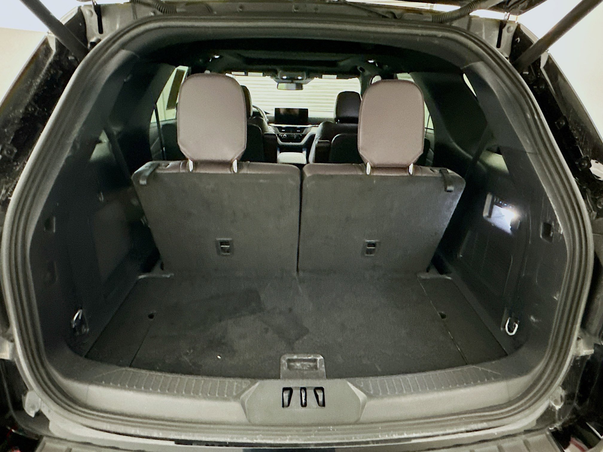 Used 2025 Ford Explorer Platinum w/ LUX Leather Package image 32