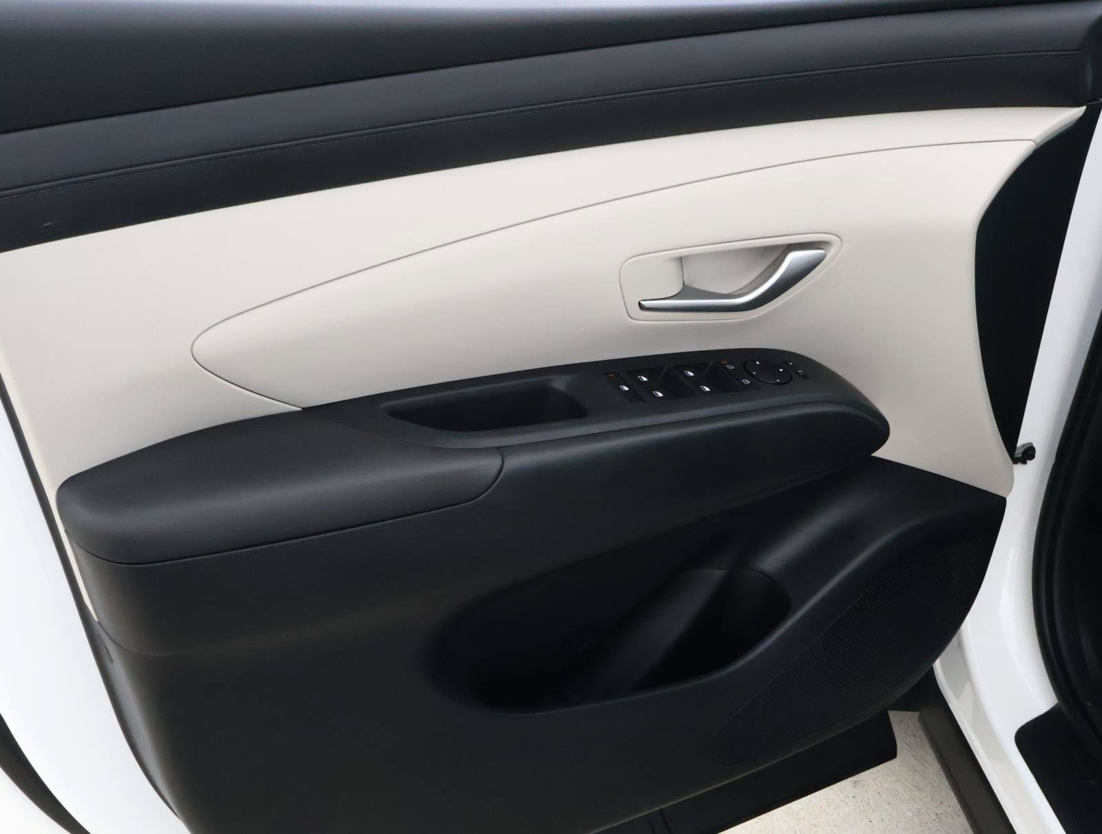 Certified 2026 Hyundai Tucson SE FWD image 14