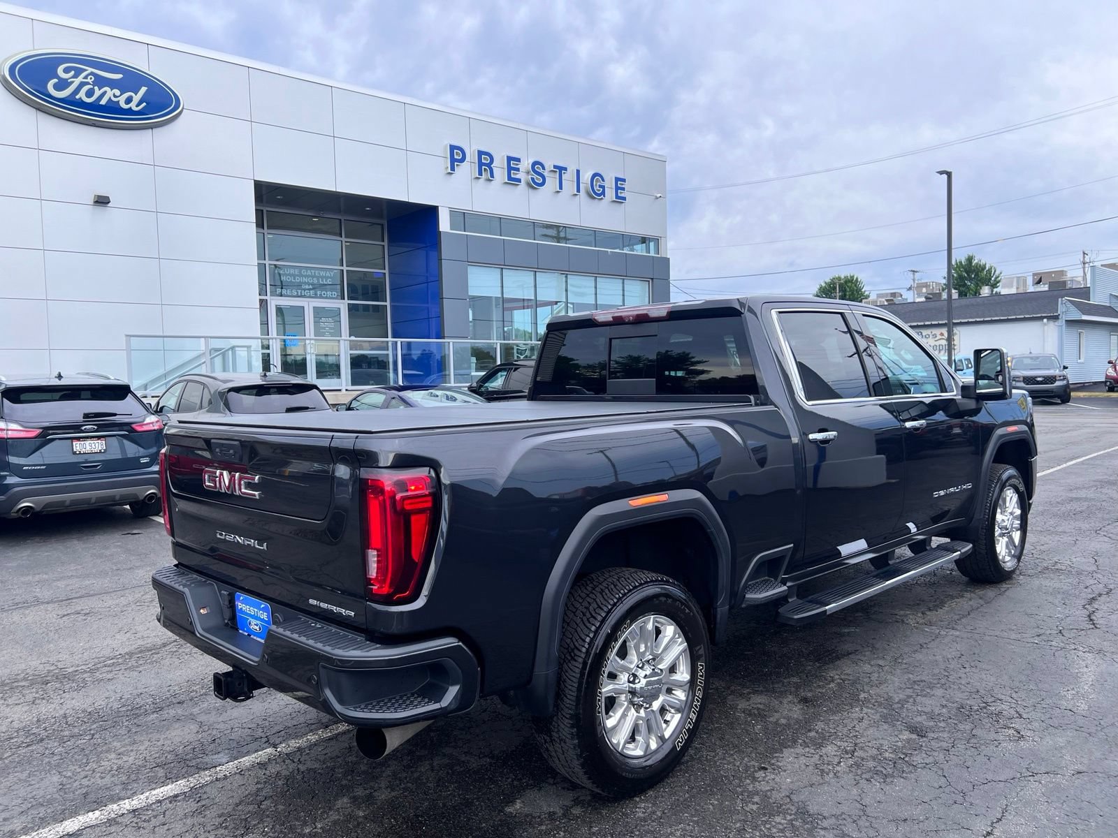 Used 2020 GMC Sierra 2500 Denali w/ Denali Ultimate Package AWD/4WD image 9