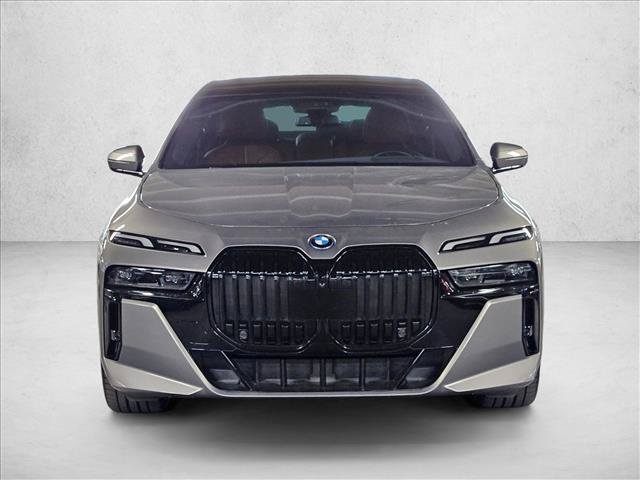 Certified 2024 BMW i7 eDrive50 w/ M Sport Package RWD image 2
