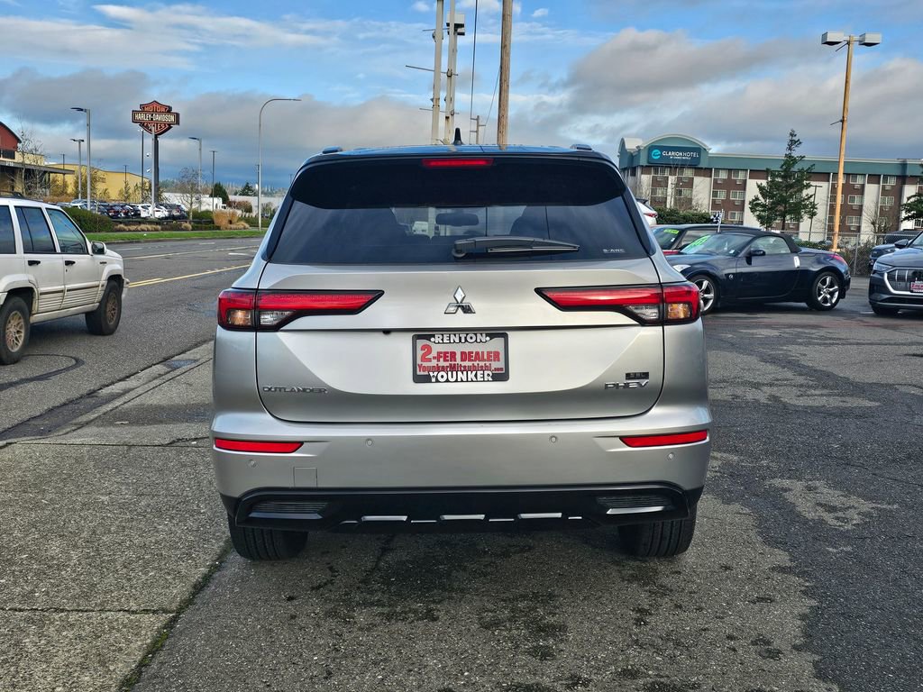 New 2025 Mitsubishi Outlander SEL Black Edition image 6