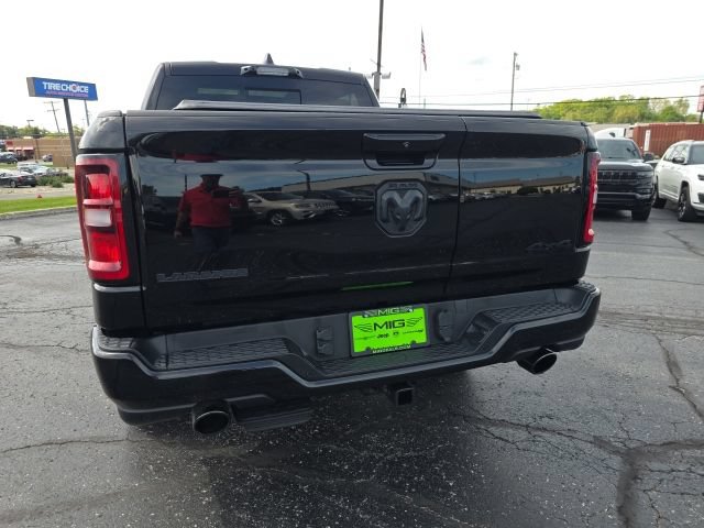Used 2025 RAM 1500 Laramie w/ Night Edition AWD/4WD image 7