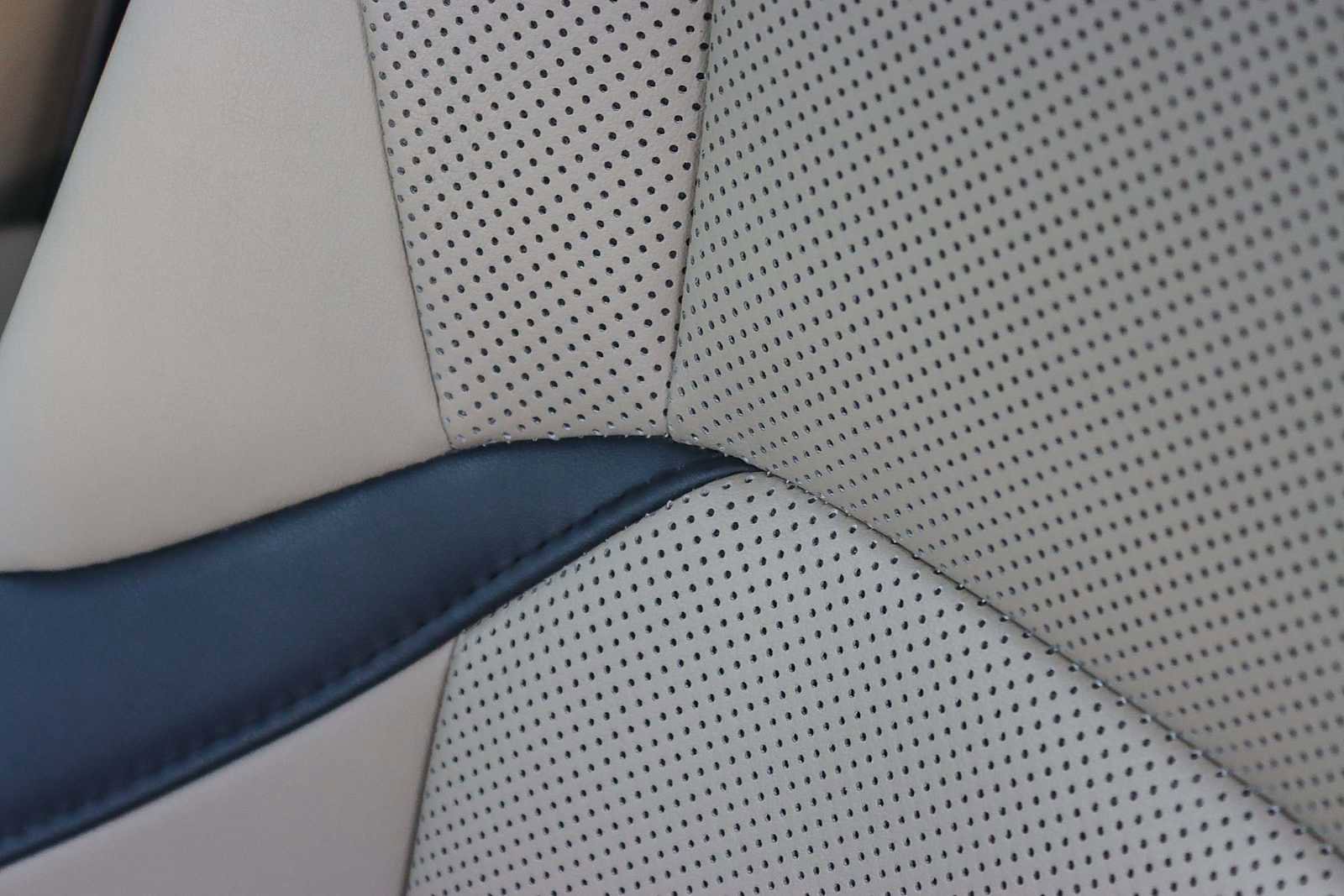 Certified 2021 Lexus ES 350 w/ Premium Package image 25