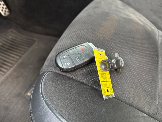 Used 2015 Dodge Challenger R/T Plus image 31