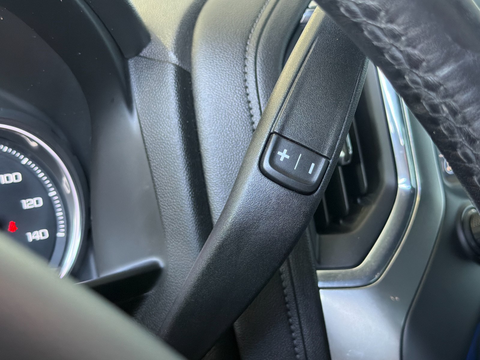Used 2020 Chevrolet Silverado 1500 LT w/ All-Star Edition RWD image 30
