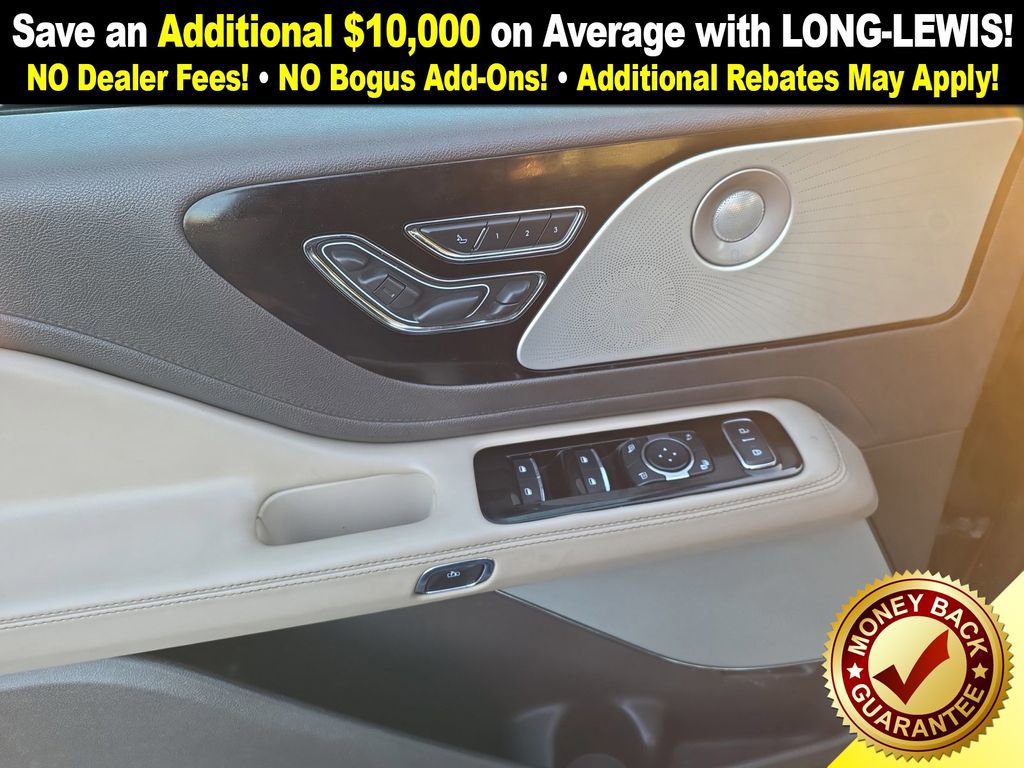 Used 2020 Lincoln Aviator Reserve w/ Equipment Group 201A image 16