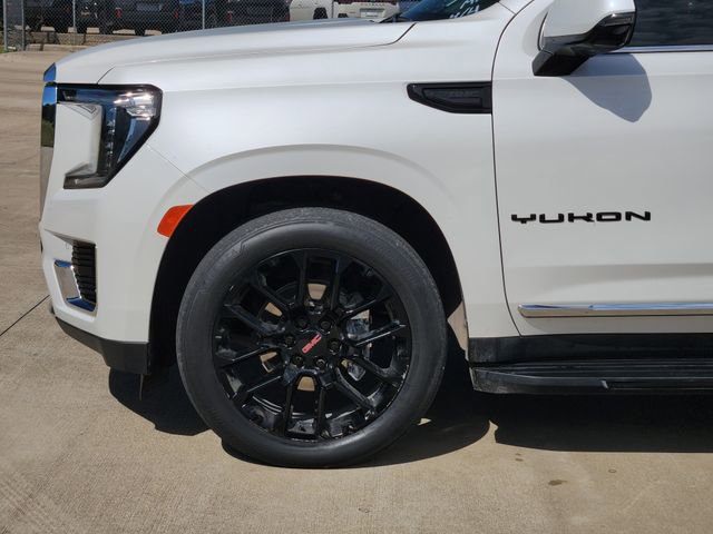 Used 2023 GMC Yukon XL SLT w/ SLT Premium Package image 8