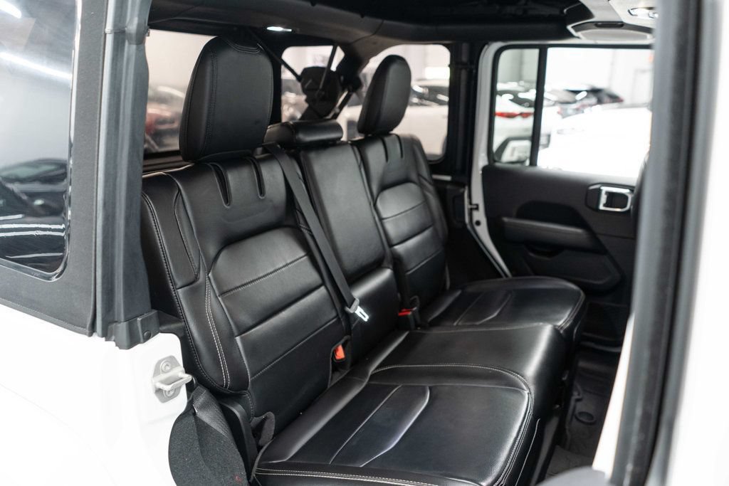 Used 2023 Jeep Wrangler Unlimited Sahara w/ Cold Weather Group AWD/4WD image 10