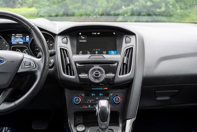 Used 2017 Ford Focus Titanium FWD image 49