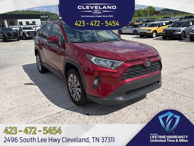 Used 2020 Toyota RAV4 XLE Premium image 1