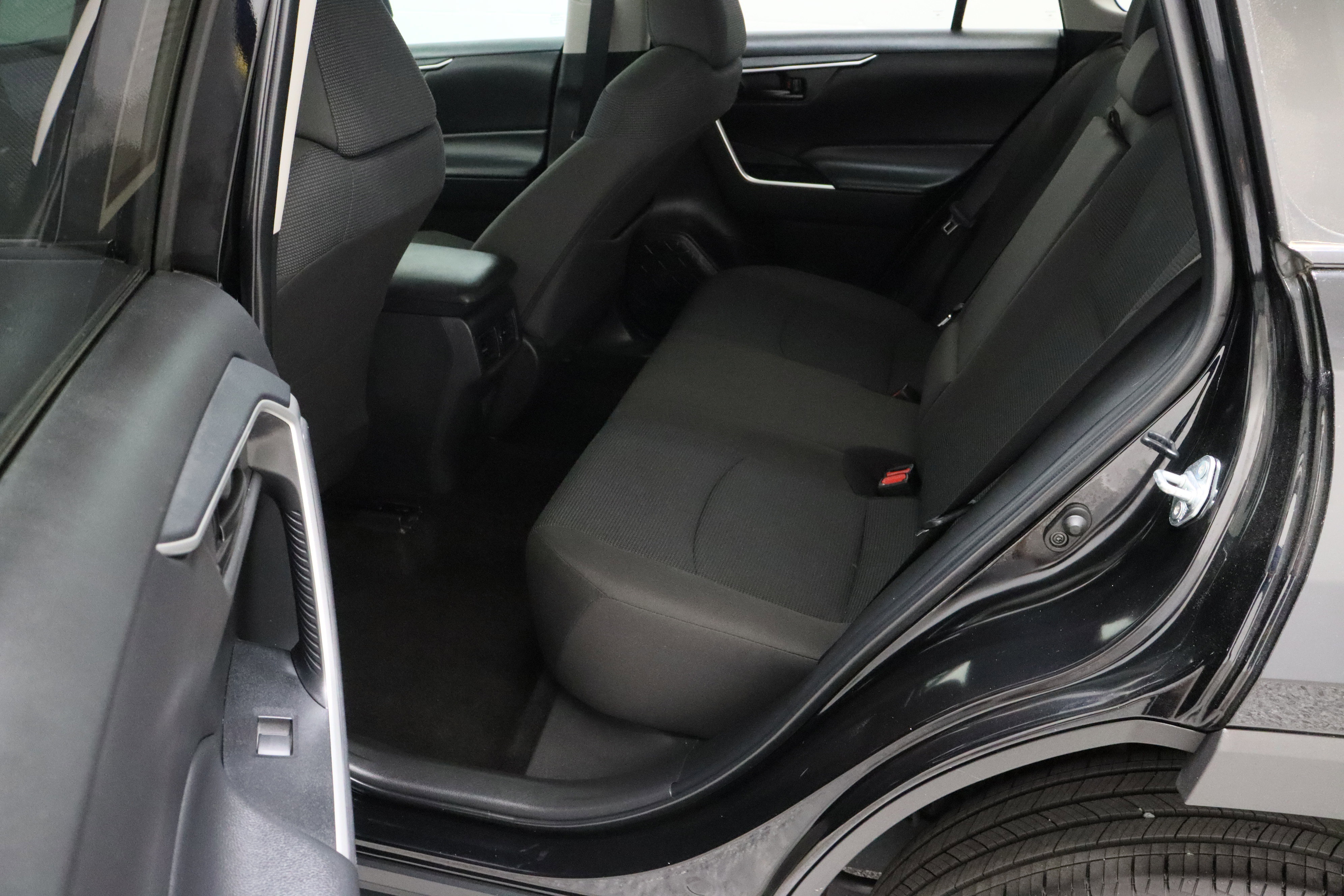 Used 2025 Toyota RAV4 LE FWD image 24