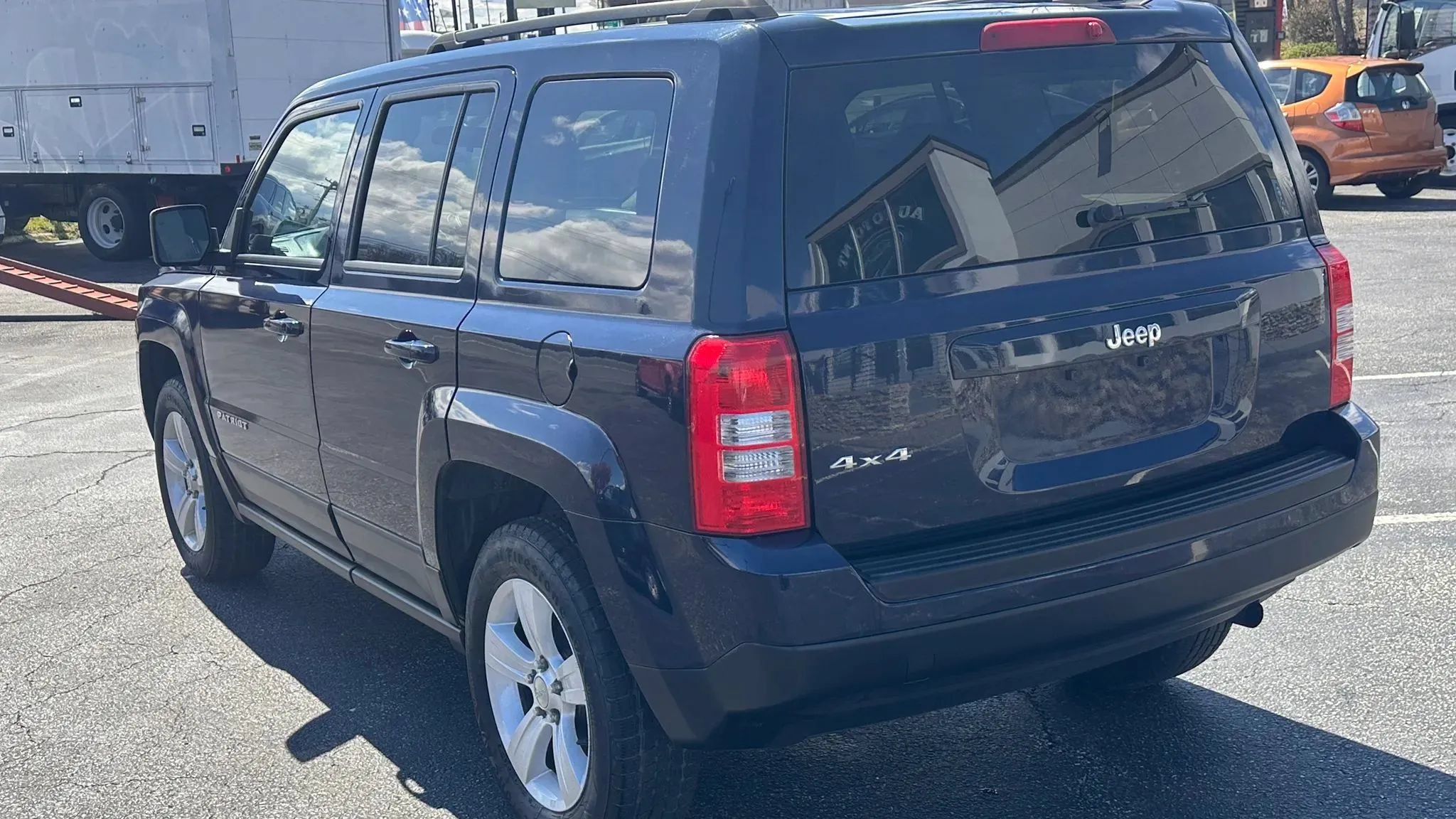 Used 2015 Jeep Patriot Sport w/ Power Value Group AWD/4WD image 7