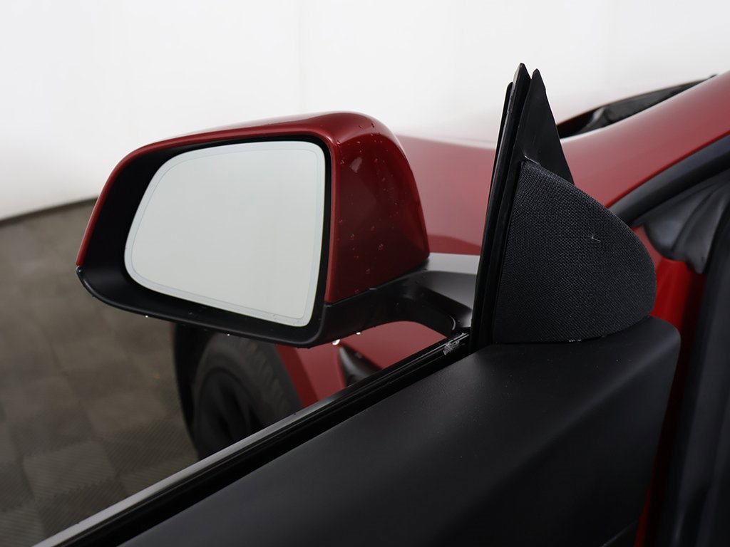 Used 2022 Tesla Model Y Long Range image 30