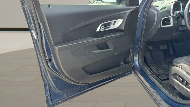 Used 2017 Chevrolet Equinox LT w/ Convenience Package FWD image 7
