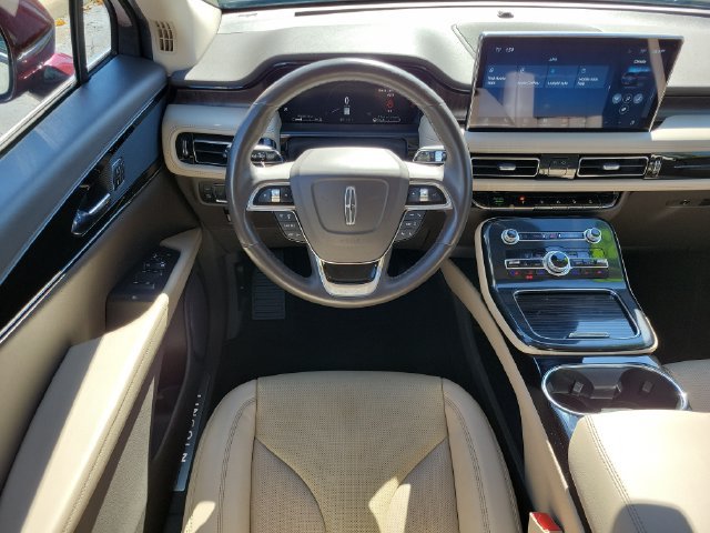 Used 2023 Lincoln Nautilus Reserve AWD/4WD image 27