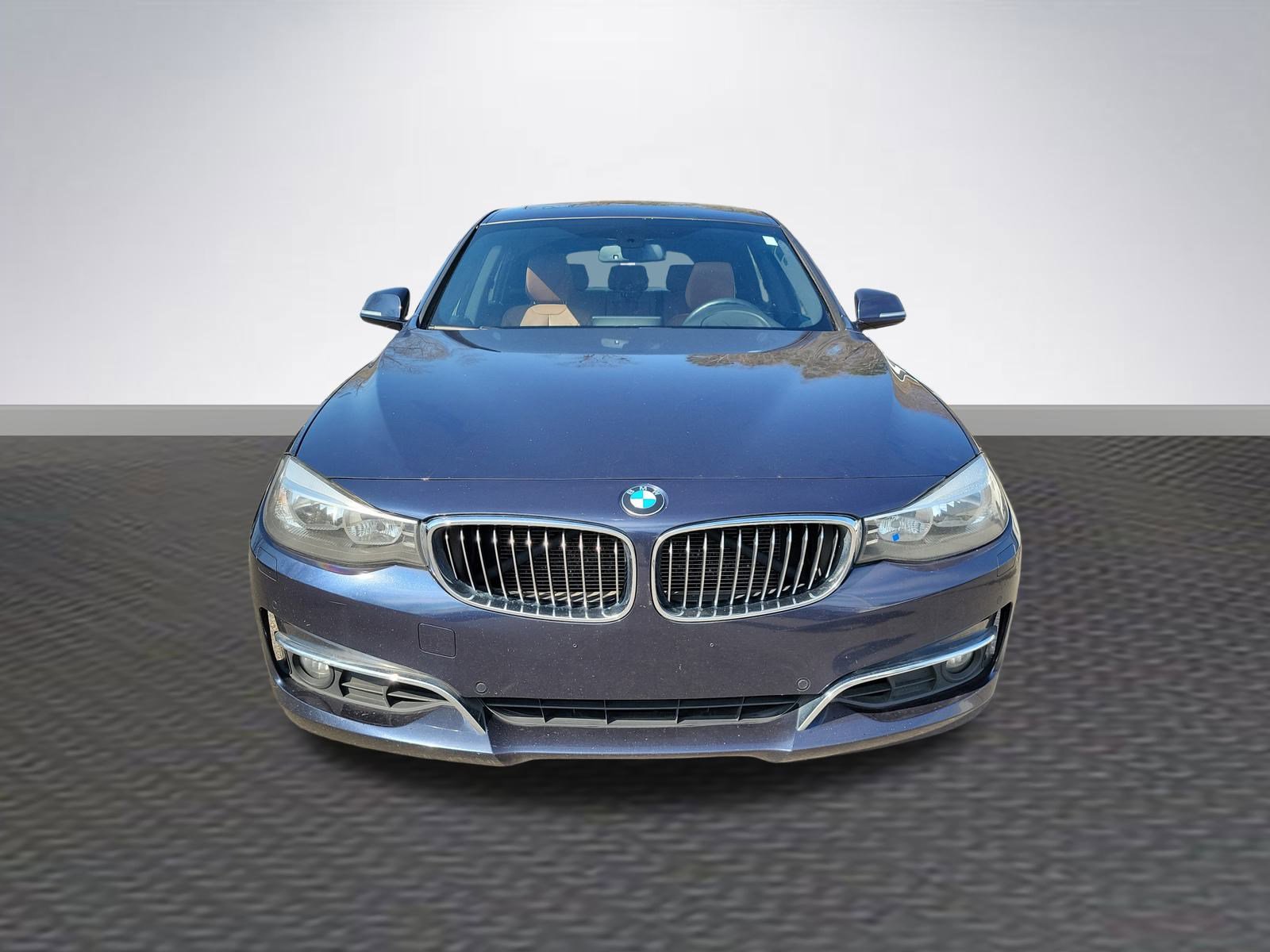 Used 2016 BMW 328i Gran Turismo xDrive image 2