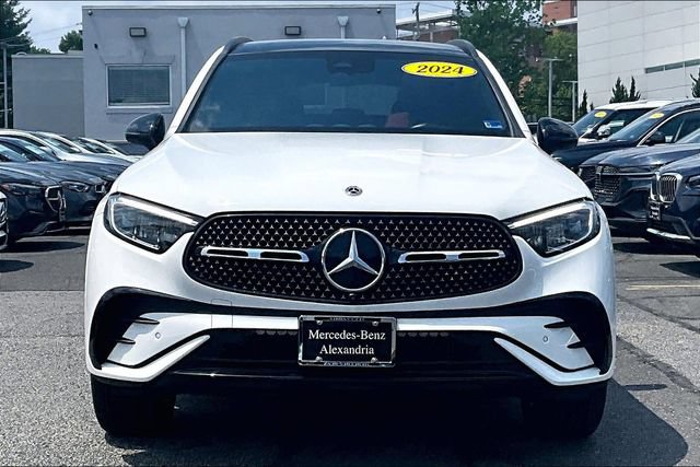 Certified 2024 Mercedes-Benz GLC 300 4MATIC image 2
