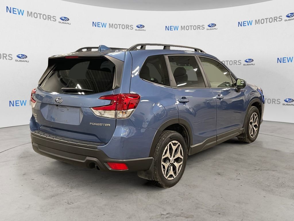 Certified 2023 Subaru Forester Premium AWD/4WD image 5
