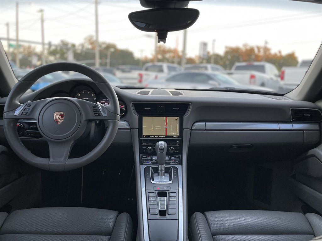 Used 2013 Porsche 911 Carrera S image 2