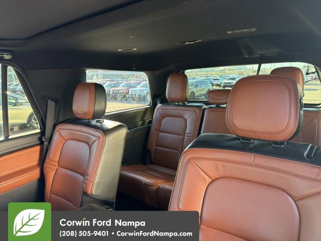 Used 2018 Lincoln Navigator Reserve w/ Technology Package image 10