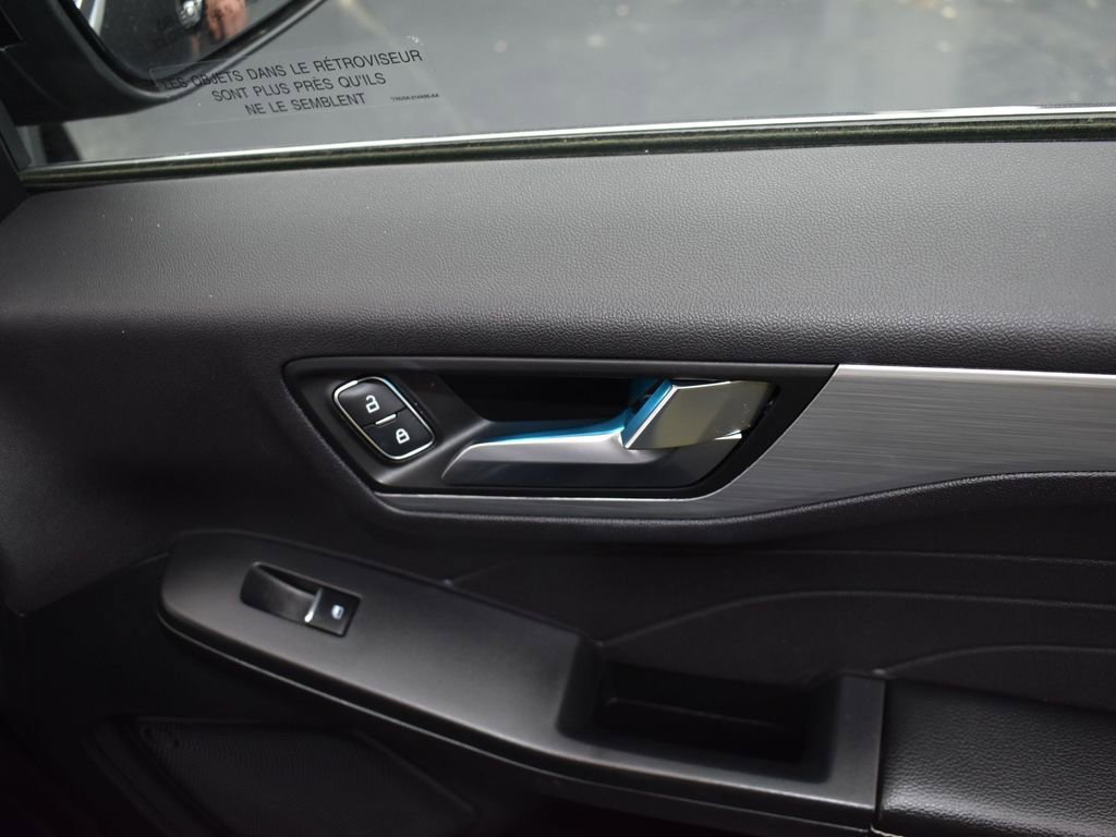 Used 2023 Ford Escape Platinum image 30