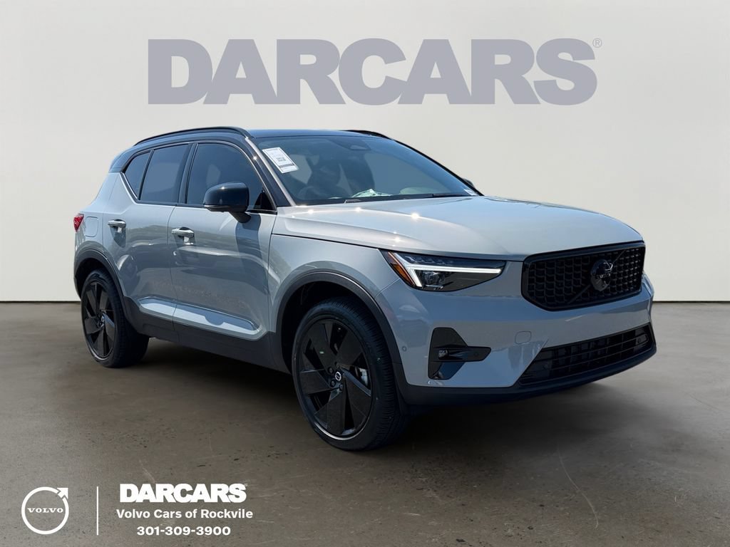 New 2026 Volvo XC40 B5 Ultra w/ Climate Package