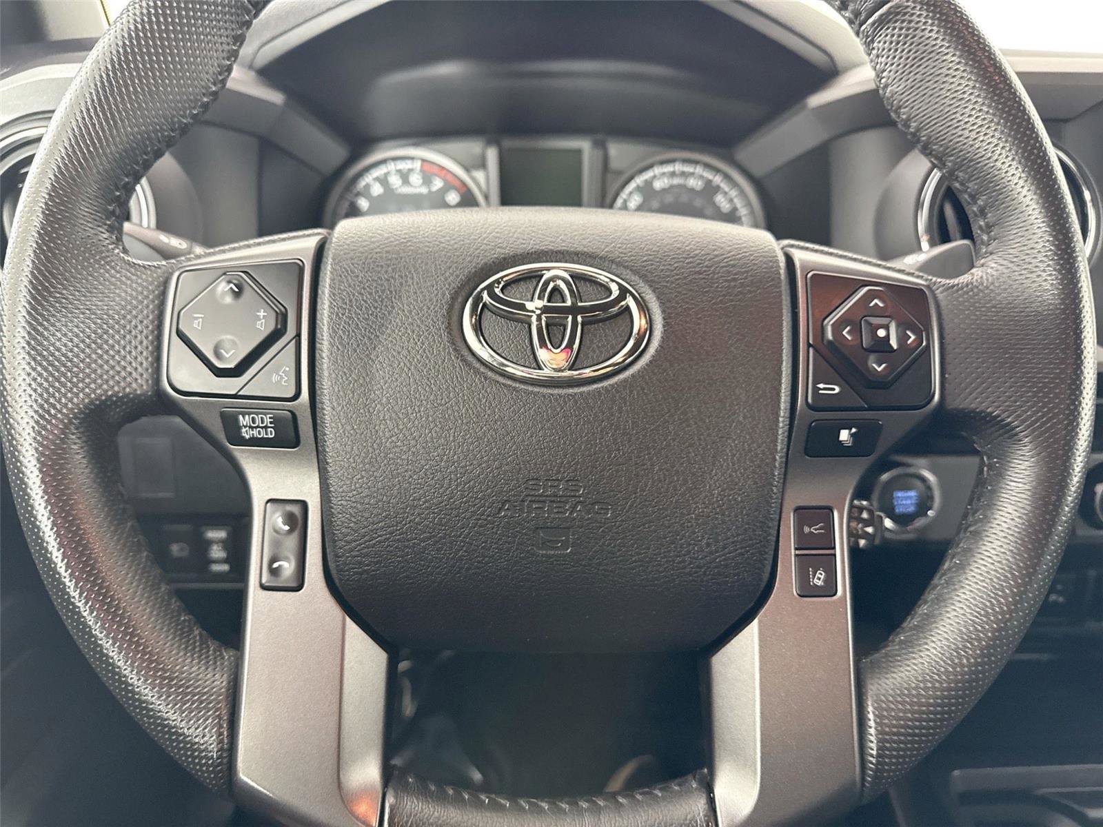 Used 2022 Toyota Tacoma TRD Sport w/ Technology Package RWD image 15