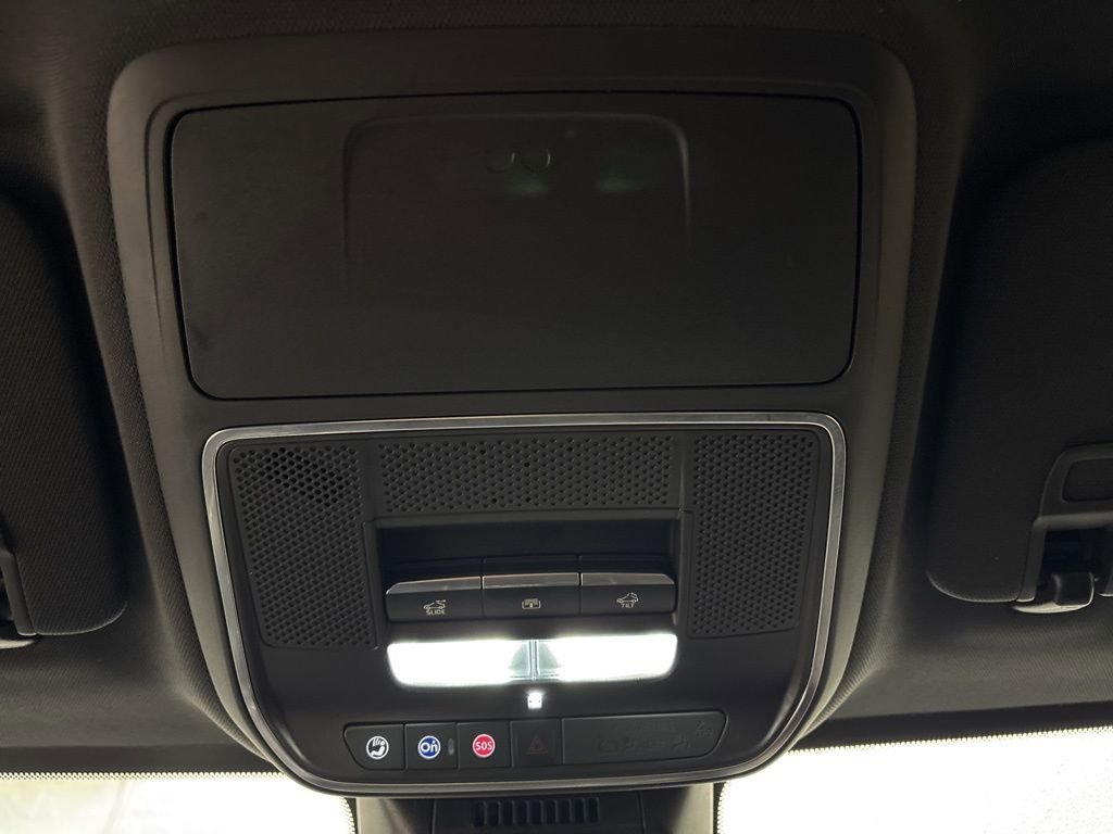 Used 2025 Chevrolet Equinox RS image 27