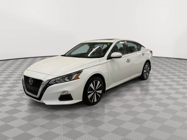 Used 2022 Nissan Altima 2.5 SV w/ SV Premium Package image 4