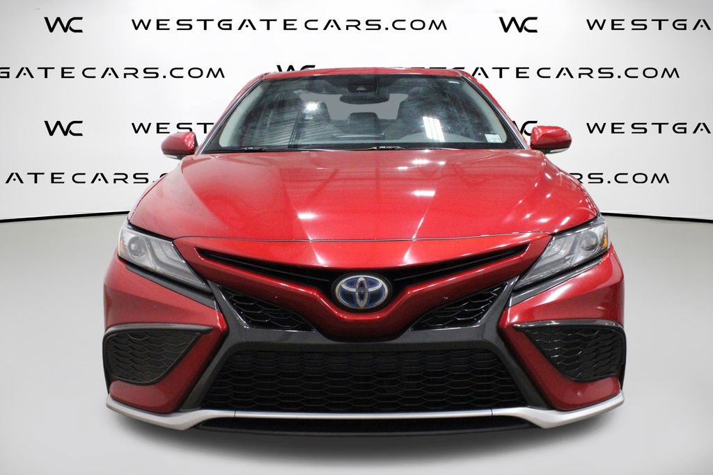 Used 2021 Toyota Camry XSE image 4