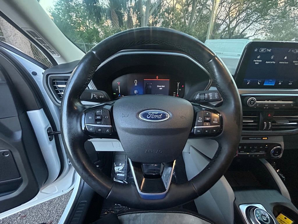 Used 2024 Ford Escape Active w/ Cold Weather Package image 15