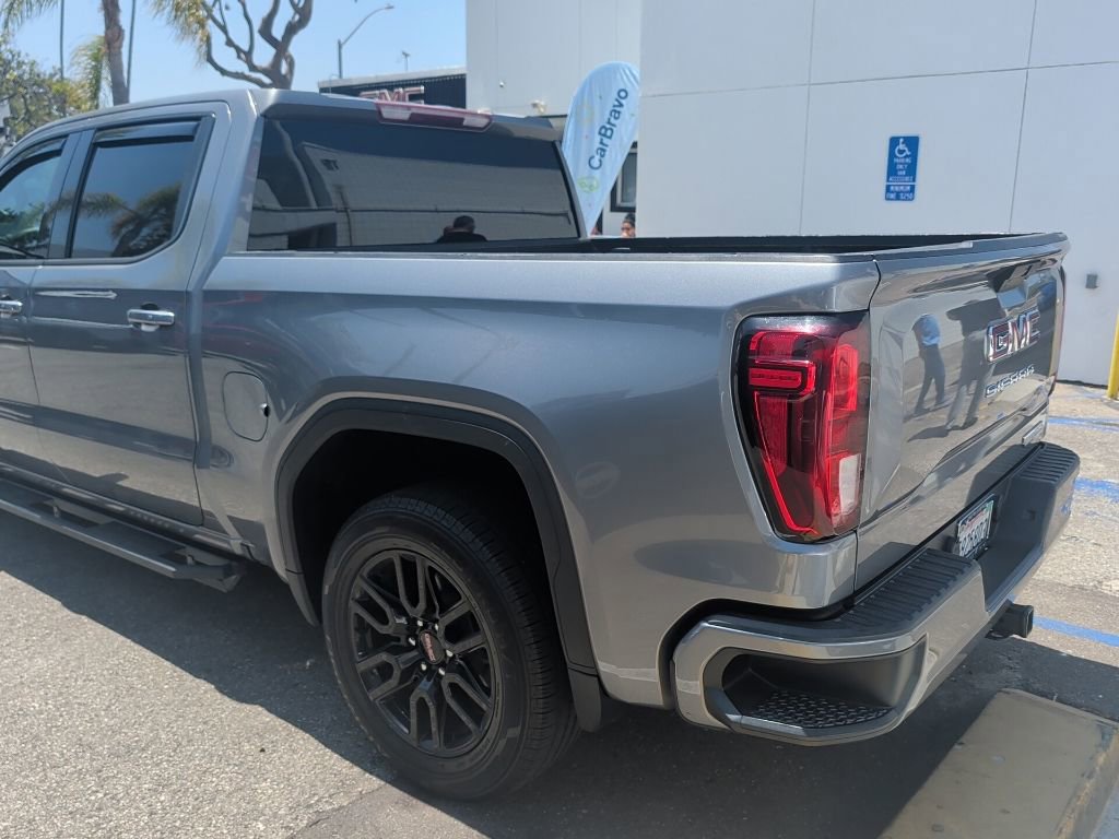 Used 2021 GMC Sierra 1500 Elevation RWD image 3
