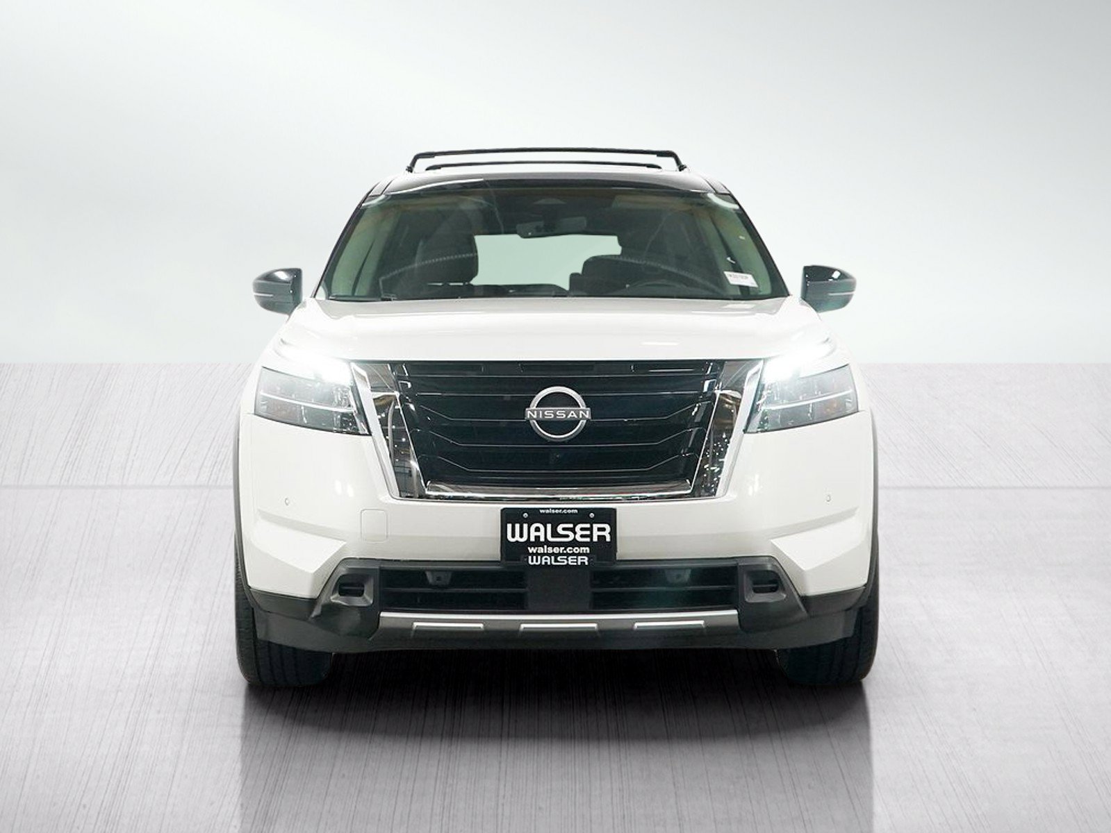 Used 2024 Nissan Pathfinder SL w/ SL Premium Package AWD/4WD image 8