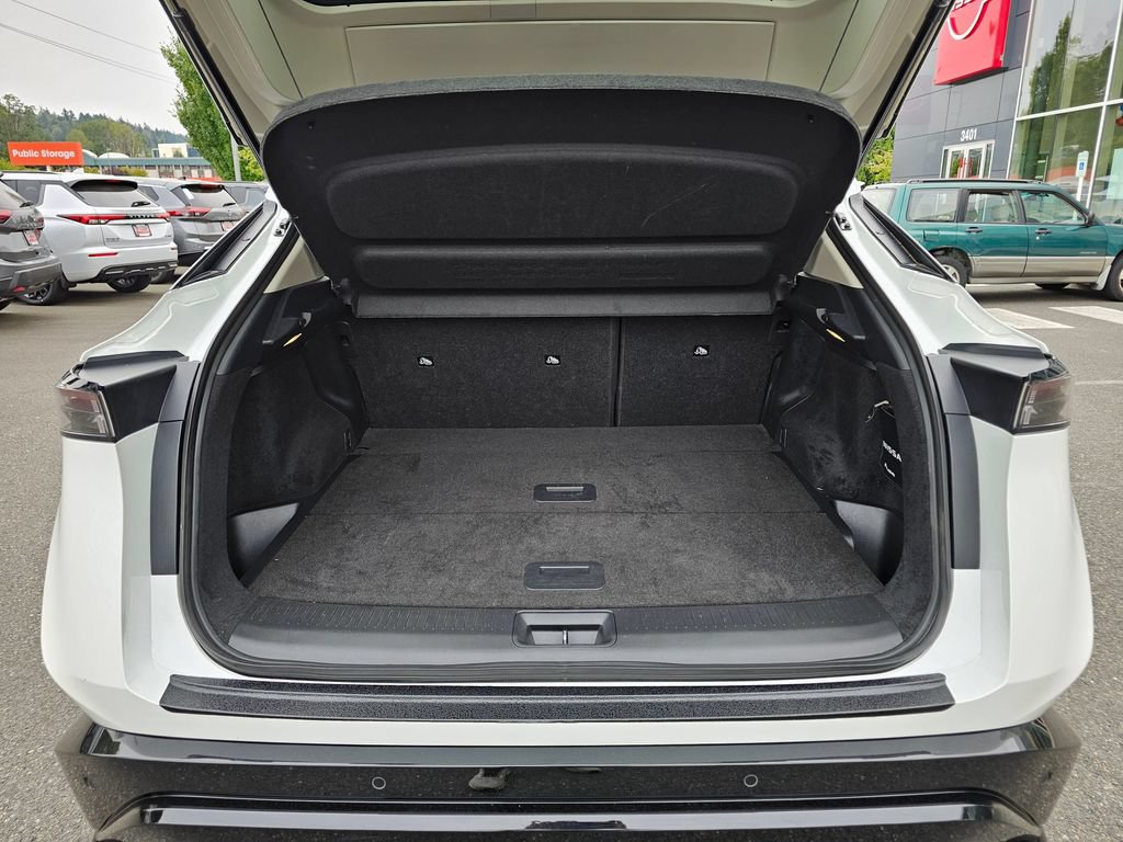 Used 2024 Nissan Ariya AWD image 10