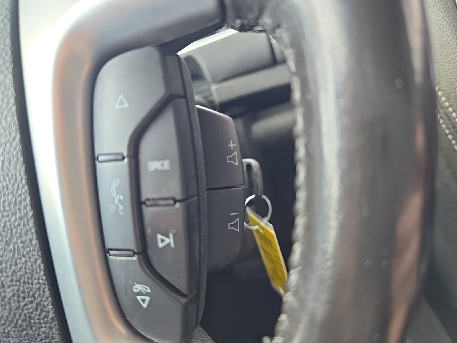 Used 2015 Chevrolet Traverse LT w/ Traveler's Package image 23