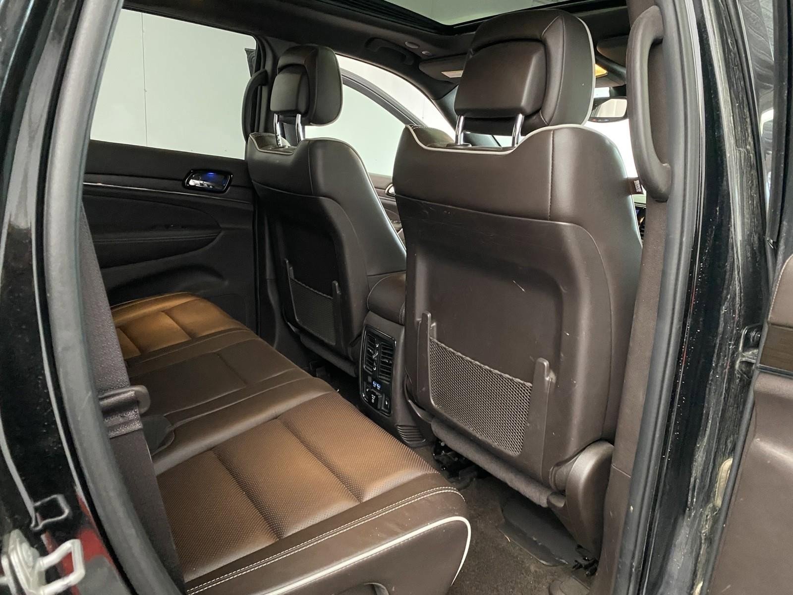 Used 2019 Jeep Grand Cherokee Overland image 10