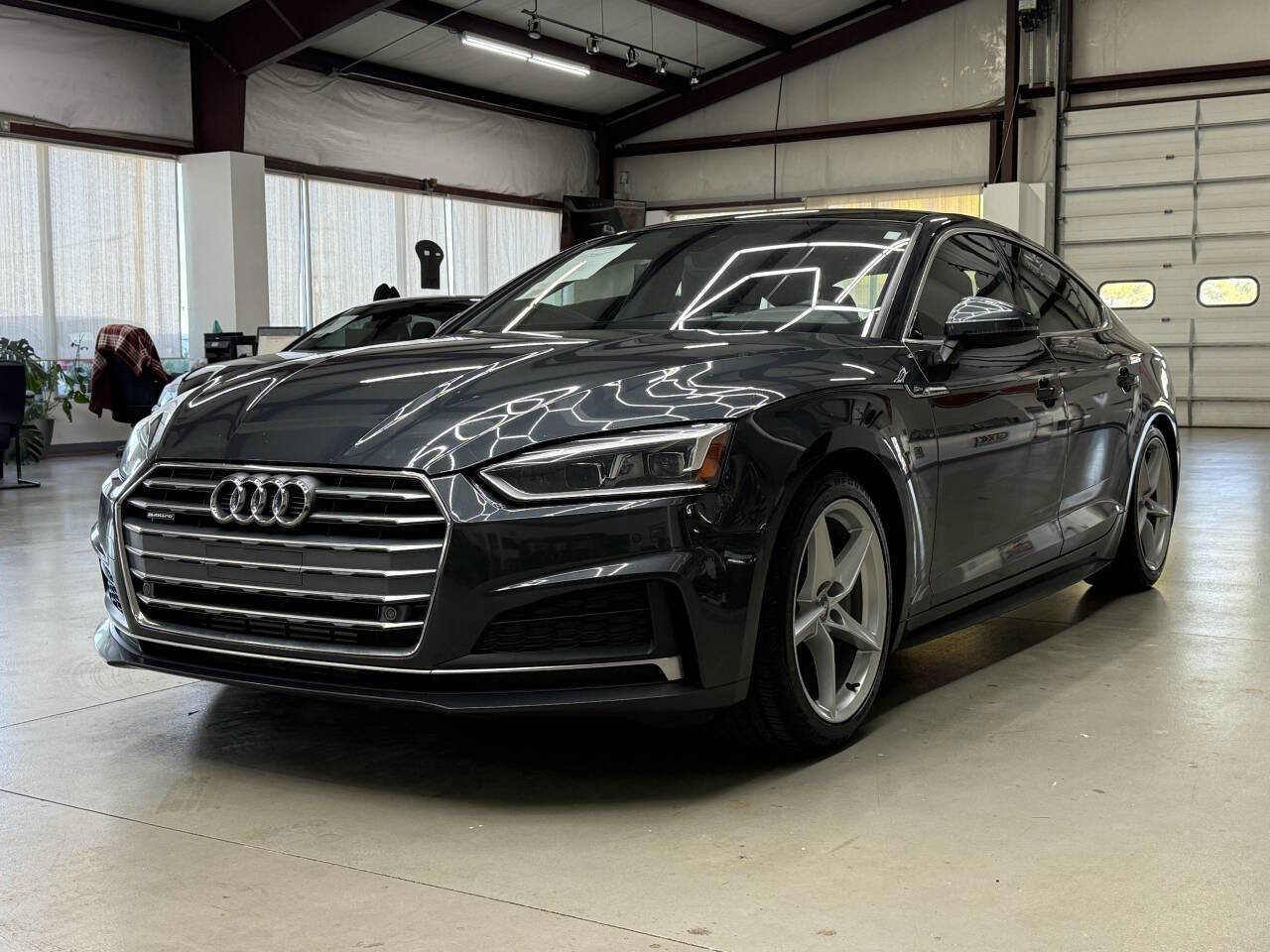 Used 2018 Audi A5 2.0T Premium Plus w/ Premium Plus image 3