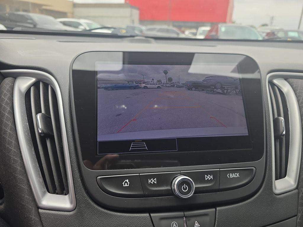 Used 2023 Chevrolet Malibu LT FWD image 18