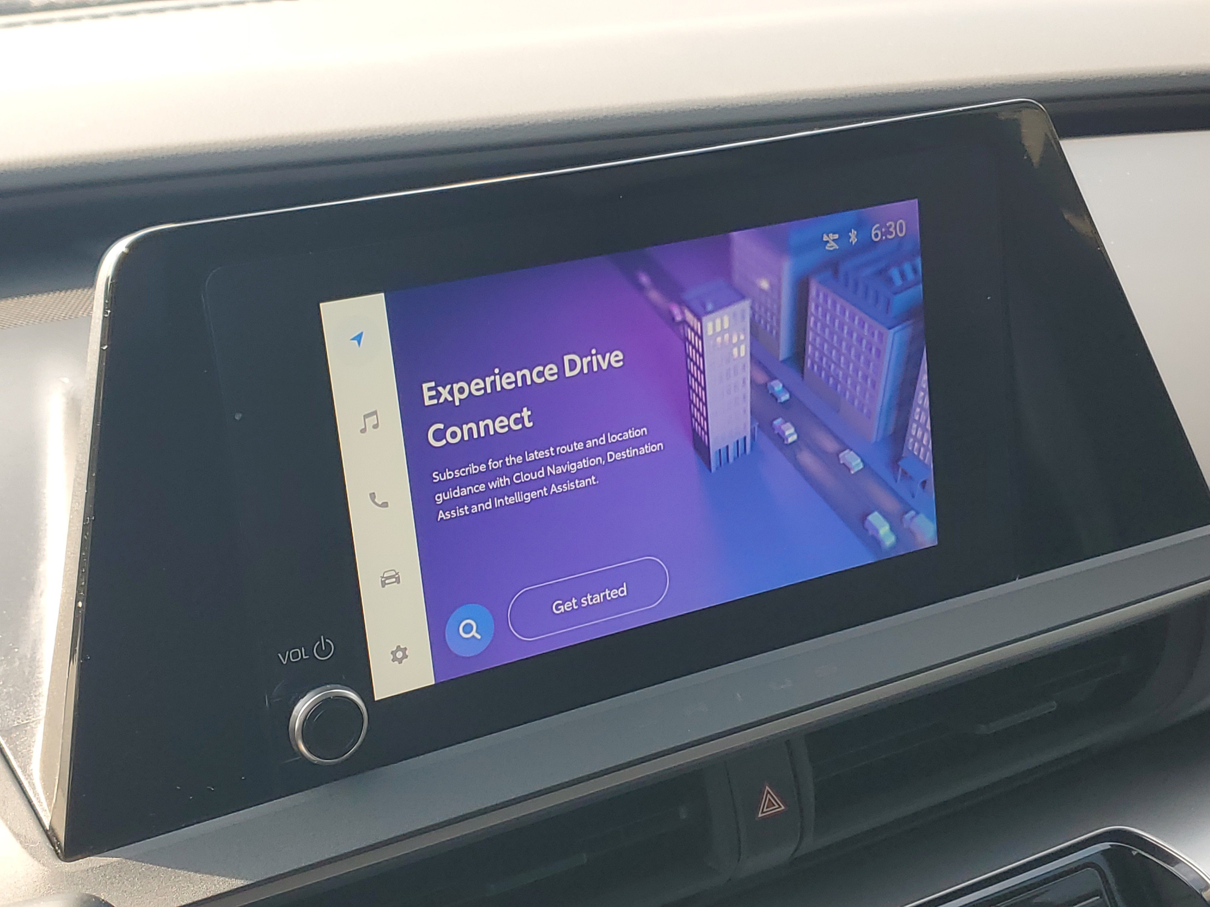 Certified 2025 Toyota Prius LE FWD image 27
