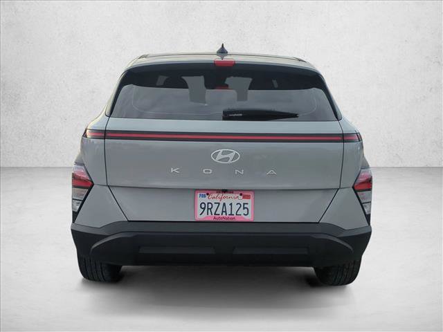 Used 2025 Hyundai Kona SE image 7