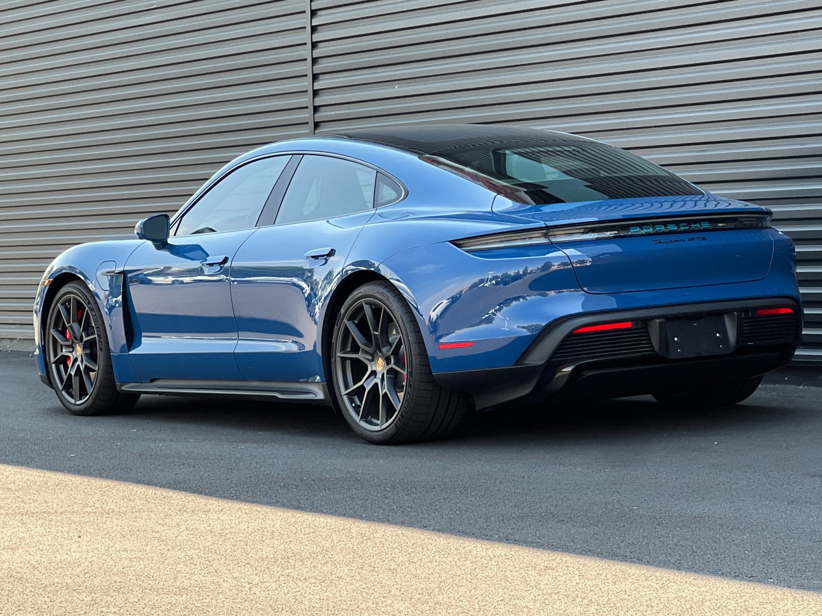 New 2026 Porsche Taycan GTS AWD/4WD image 3