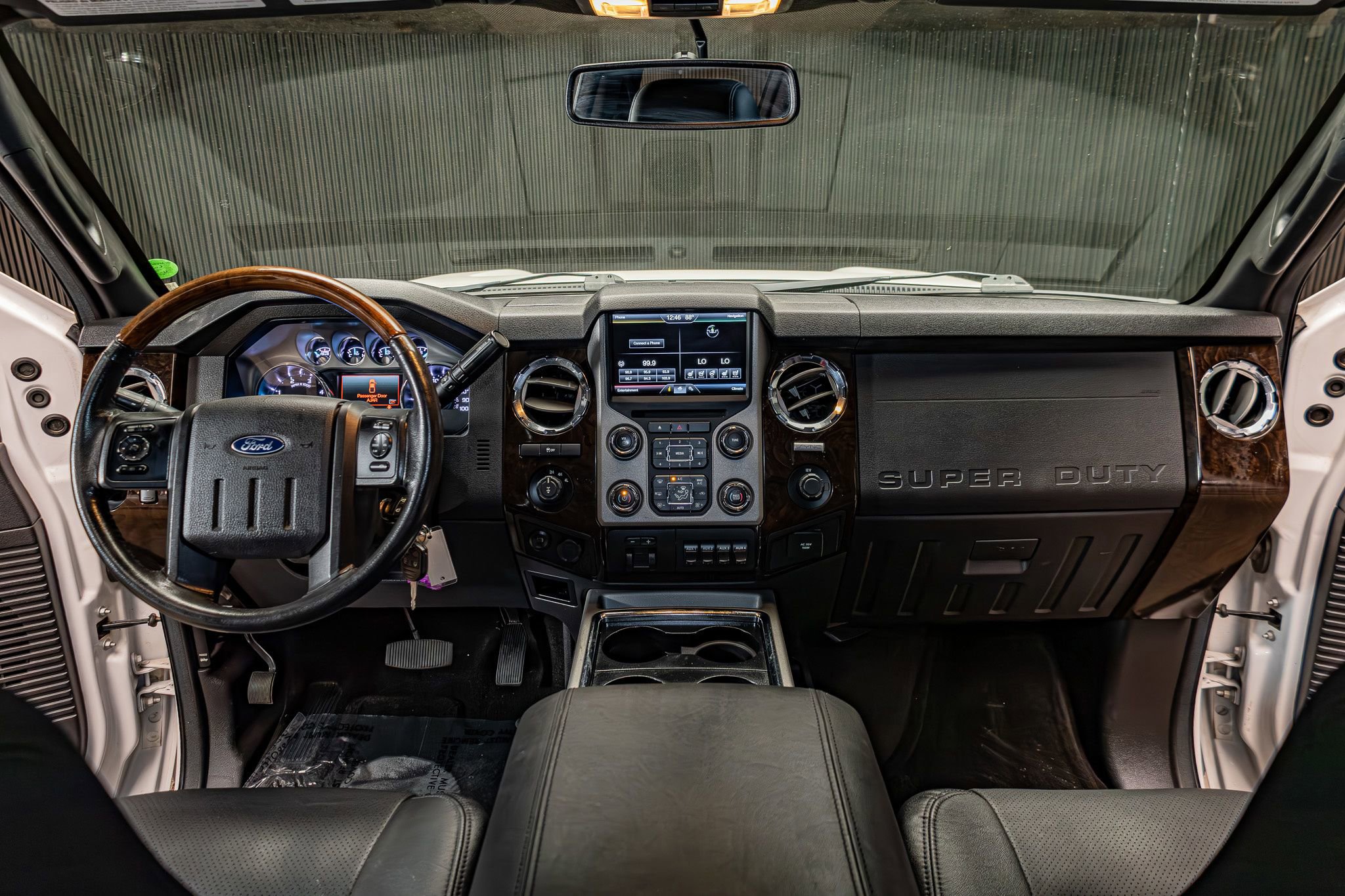 Used 2015 Ford F350 Platinum image 14