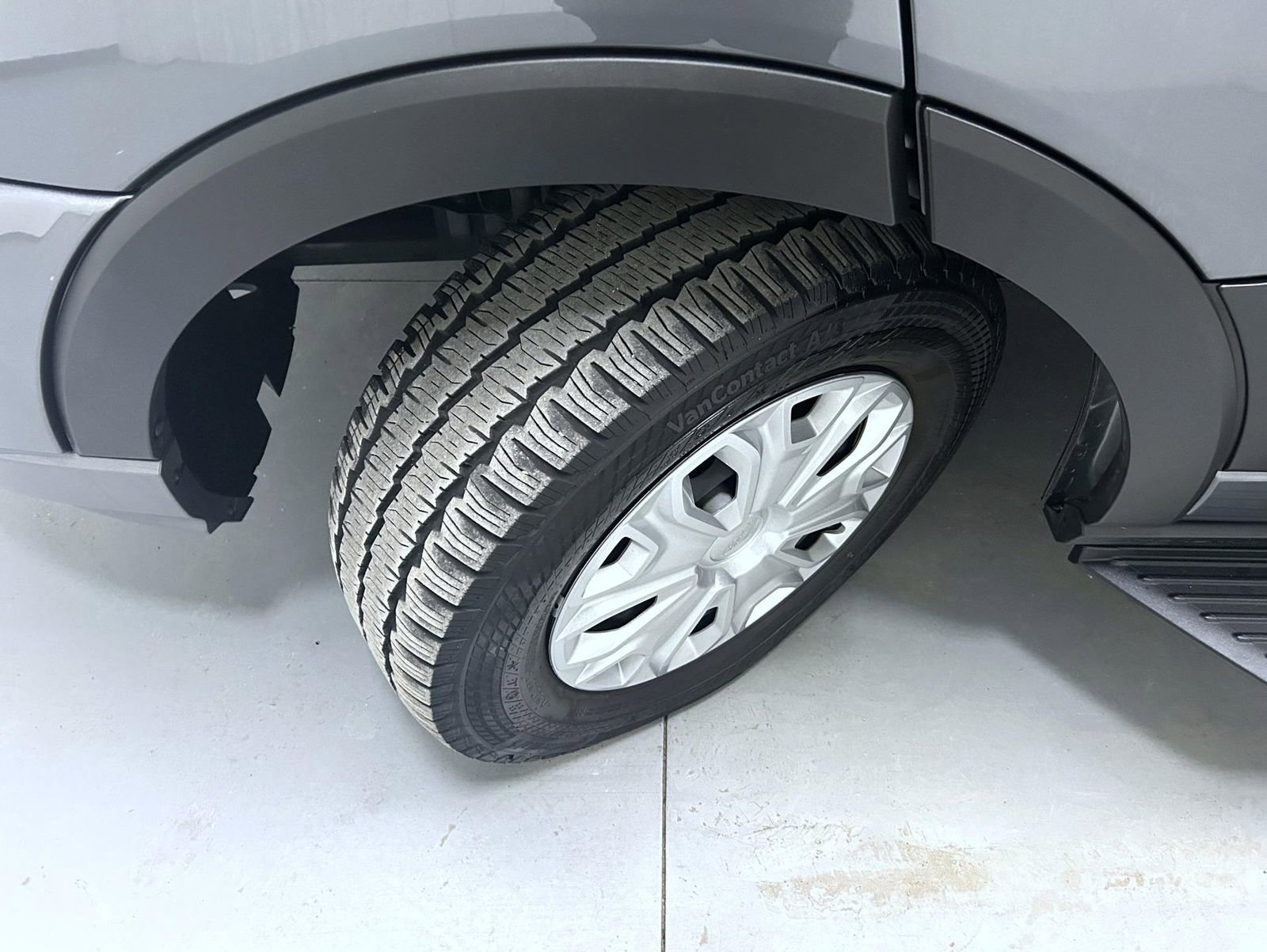 Used 2024 Ford Transit 350 XLT image 20