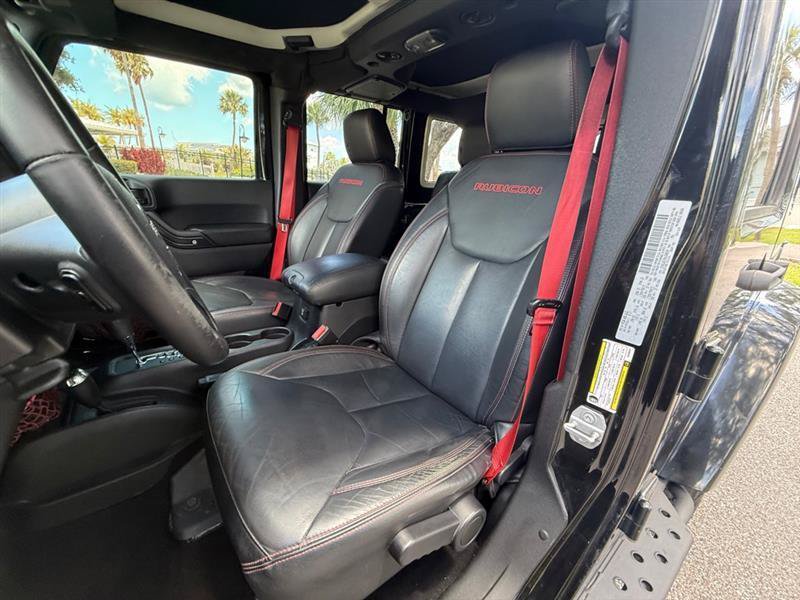 Used 2017 Jeep Wrangler Unlimited Rubicon AWD/4WD image 9