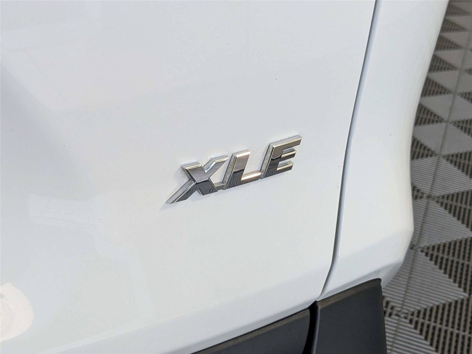 Used 2023 Toyota RAV4 XLE w/ Convenience Package FWD image 8