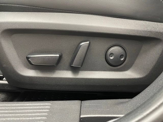 Used 2026 Nissan Rogue Platinum w/ Platinum Premium Package AWD/4WD image 12