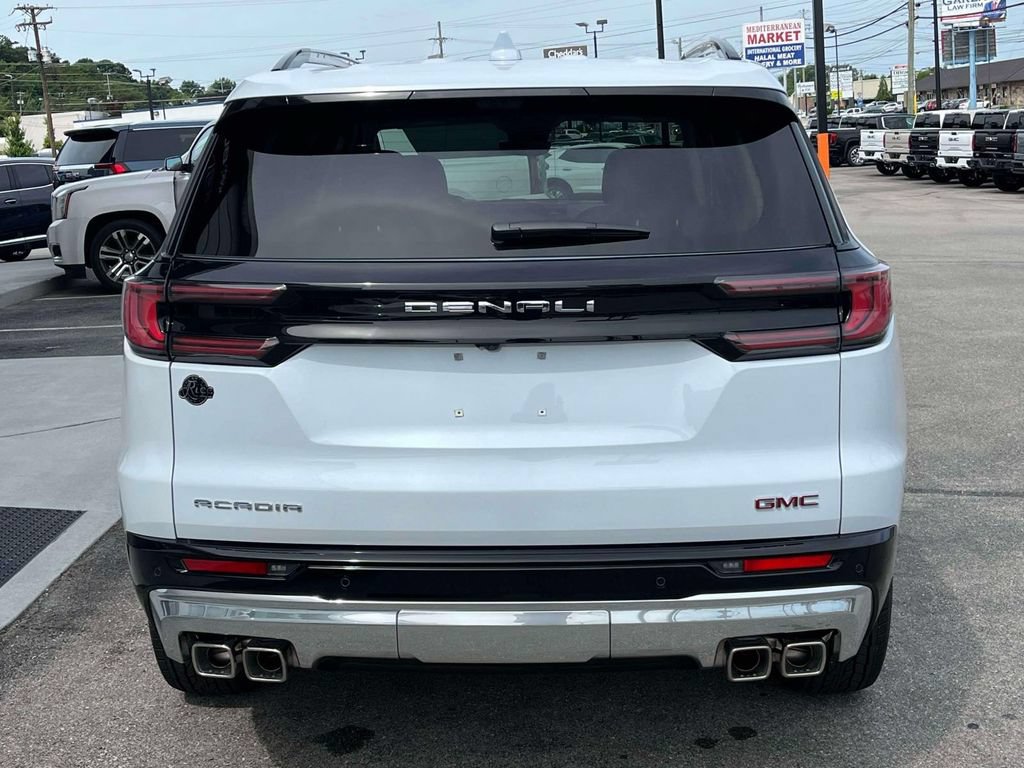 New 2026 GMC Acadia Denali w/ Super Cruise Package FWD image 4
