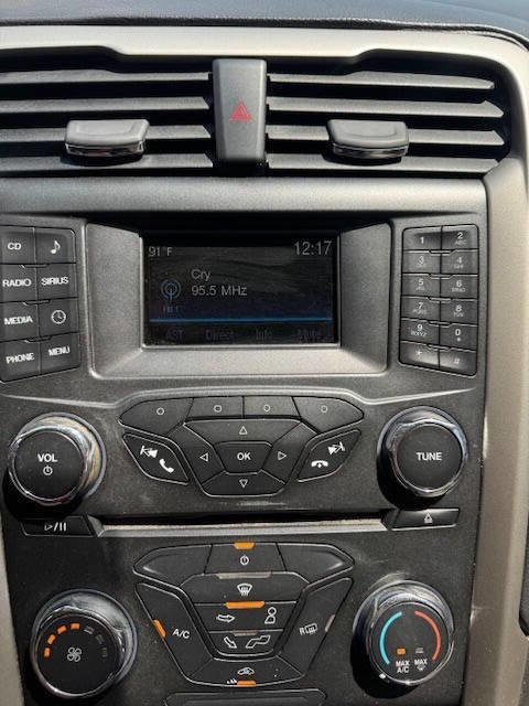 Used 2016 Ford Fusion SE image 38