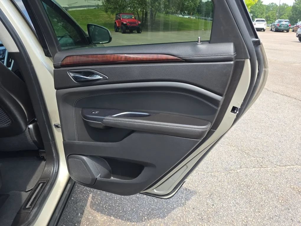 Used 2014 Cadillac SRX Performance w/ Driver Awareness Package FWD image 42