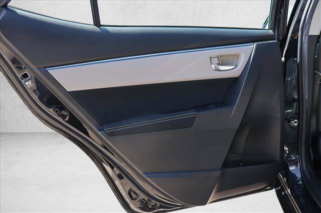 Used 2015 Toyota Corolla LE FWD image 20